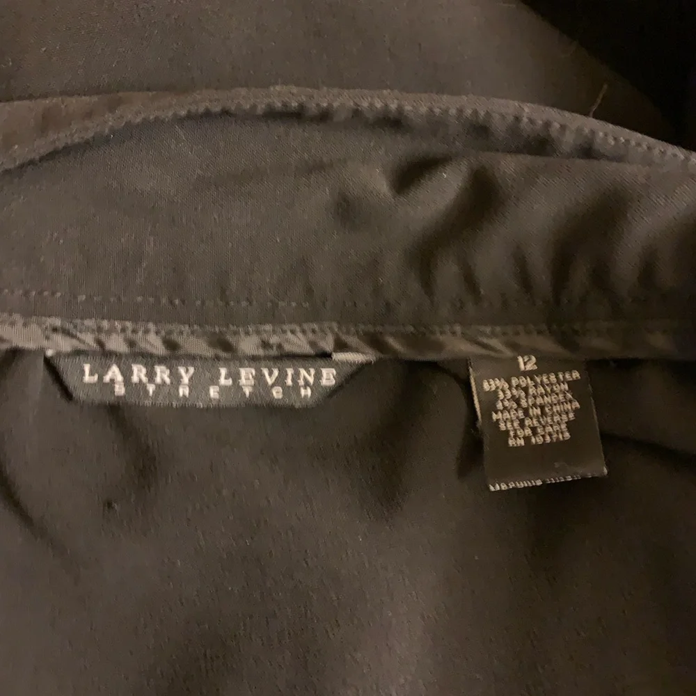 Larry Levine Stretch Black Skirt size 12 - Picture 9 of 9